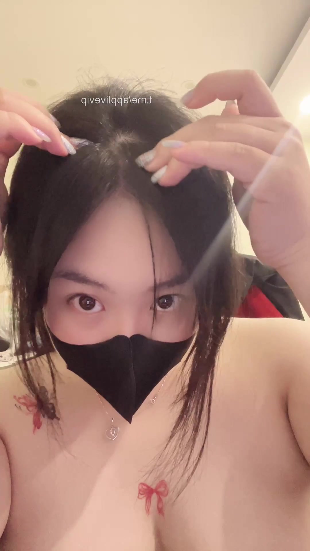 Vú đã to lại còn xài camera full hd cận cảnh