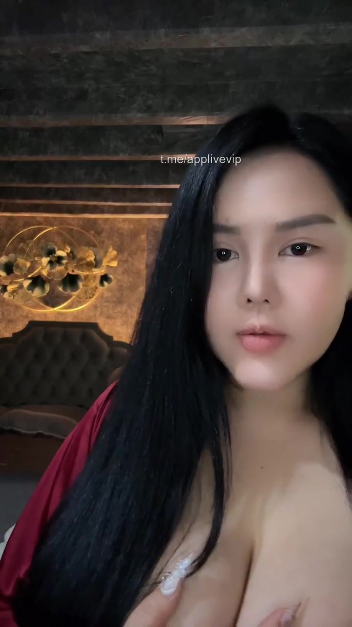 Ăn cu gì mà bưởi to thế nhỉ?