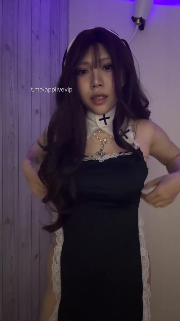 Chị ma sơ sexy dâm đãng