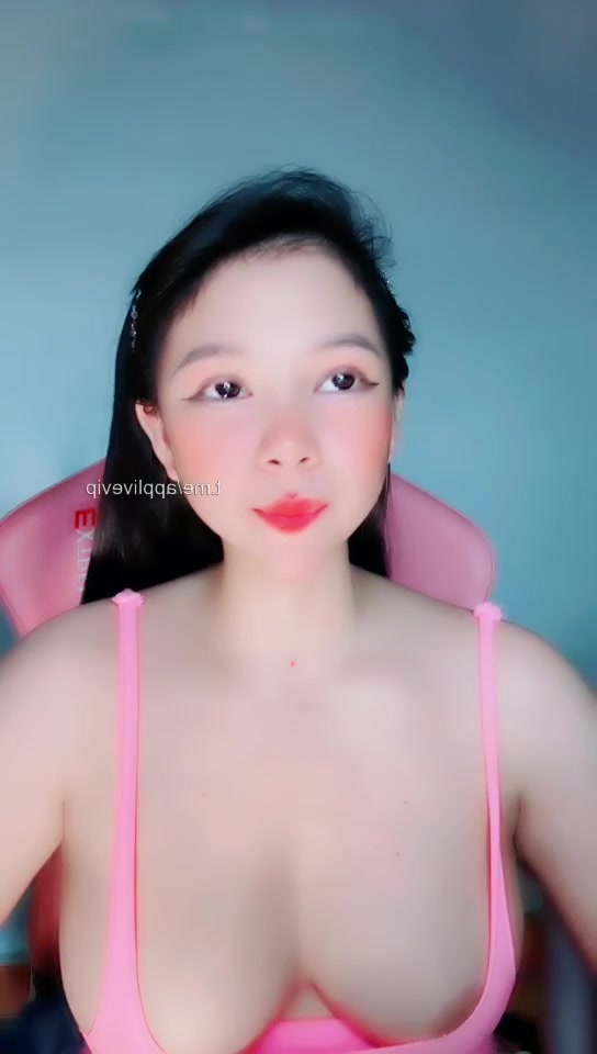 Ly Xù đòi quà là phụ, đòi con cặc bự là chính
