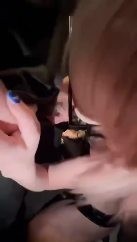 Cô giáo Trung Quốc bú cu public giữa phố đang hot