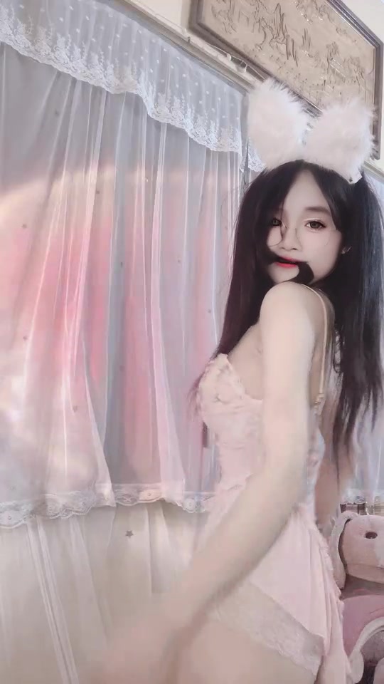 Nhibaby chubby gương mặt đầy tiềm năng trong làng showbiz