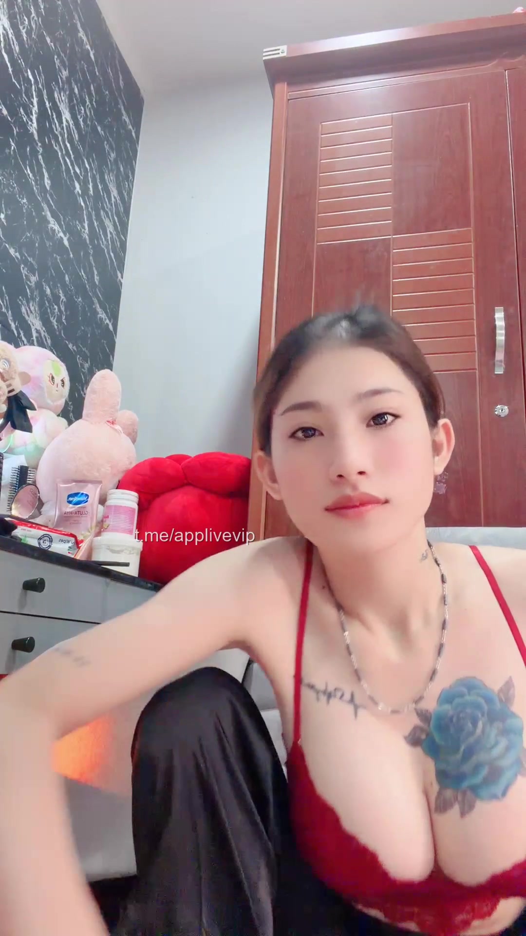 Sau bao năm hành tẩu giang hồ, Bảo Trân đã chính thức nghỉ live app