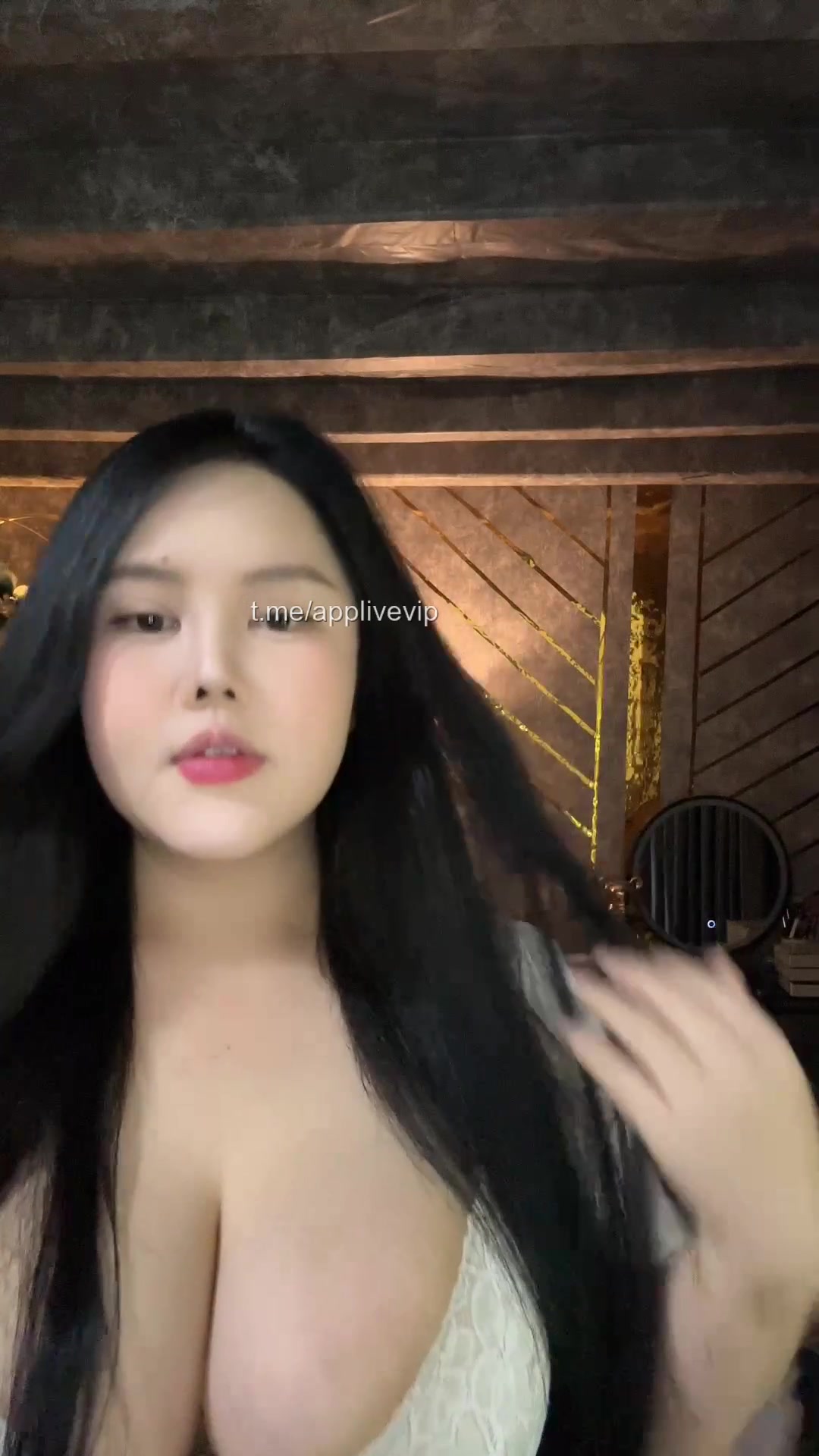 TrangNgo YYlive 23/04/20262