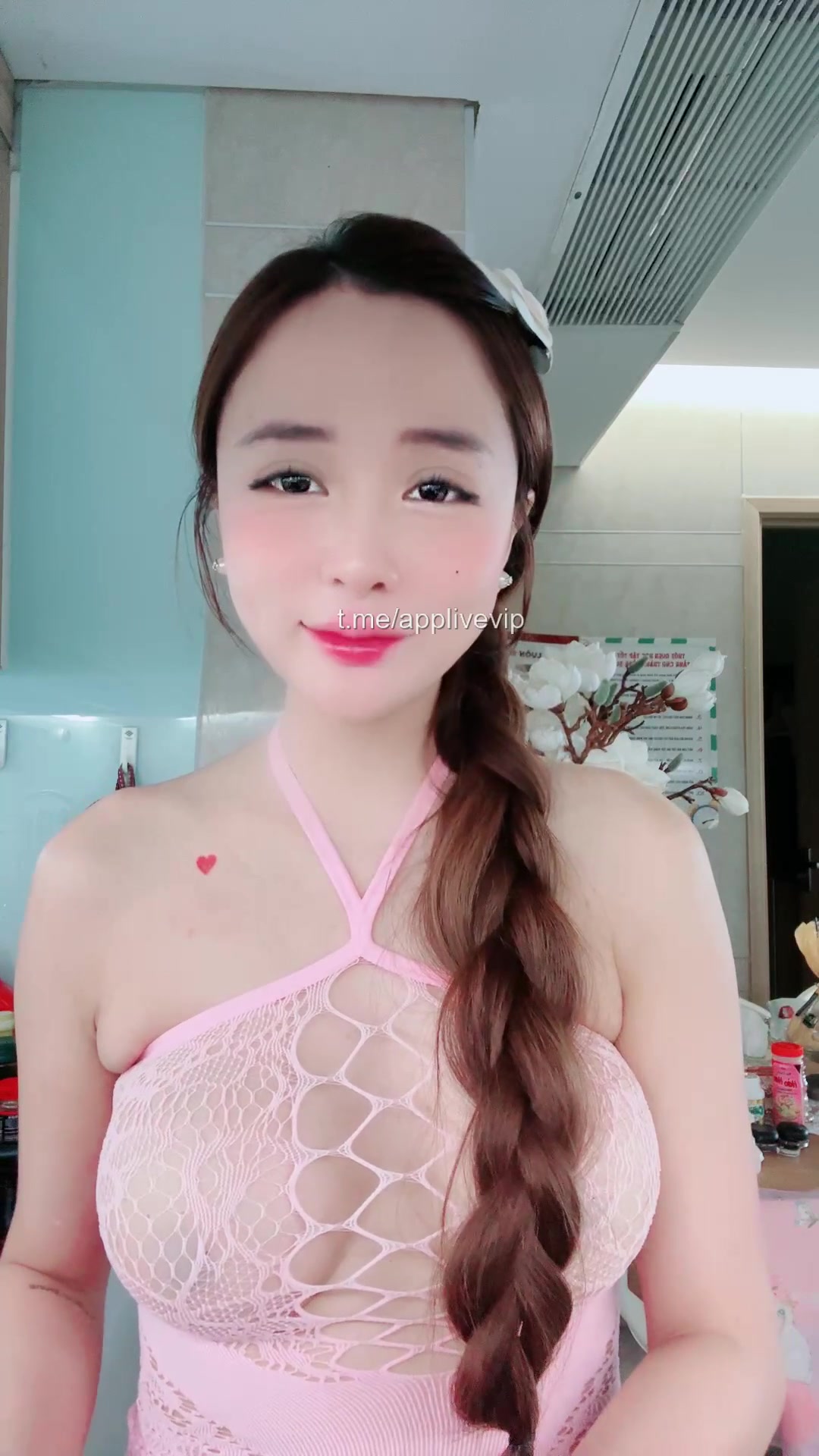 Áo lưới mắt voi của em Gymmer có làm súng anh cướp cò